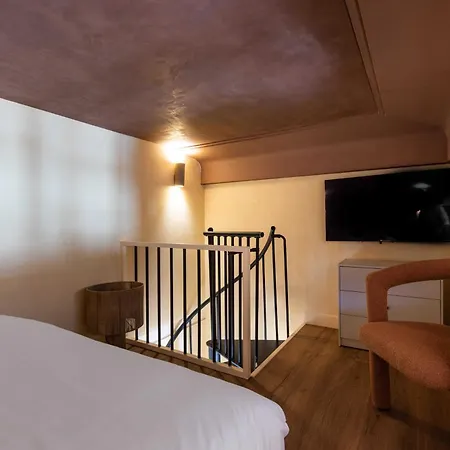 Lejlighed Stunning Appt - 3bd-8p - Grands Boulevards Paris